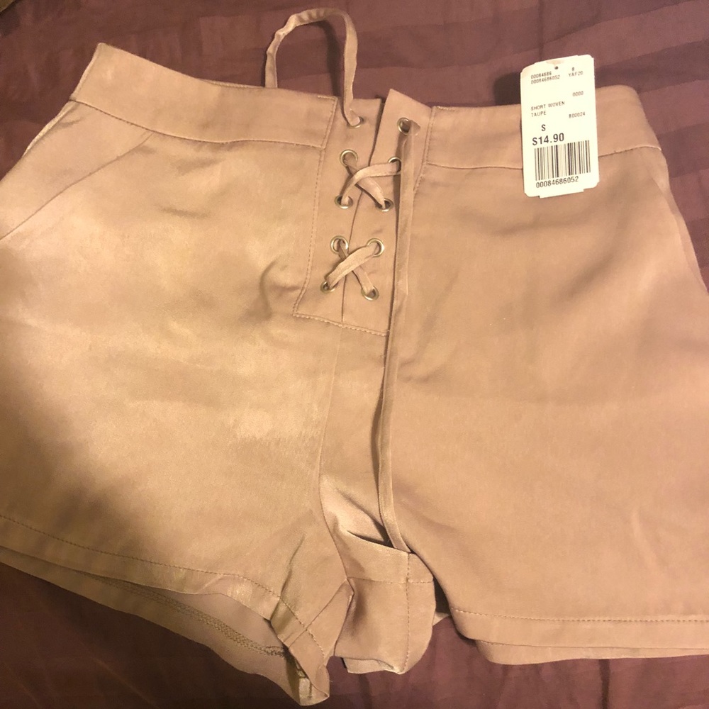 Forever 21 shorts with tag